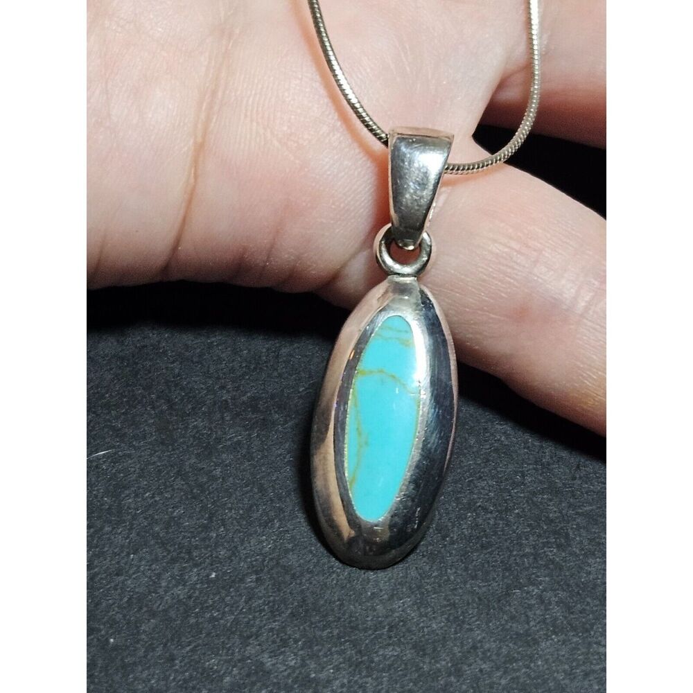 Sterling silver blue turquoise pendant necklace 22"